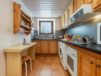 Vollständig ausgestattete Küche