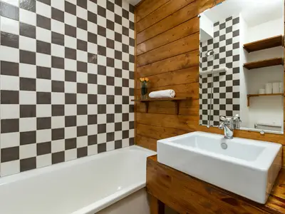 Leuchtende Badezimmer