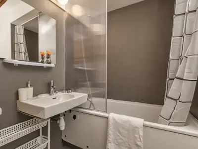 Badezimmer mit Badewanne