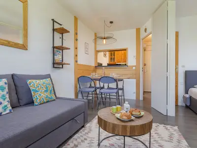 Wohnzimmer und Esszimmer