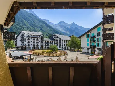 Balkon mit Bergblick