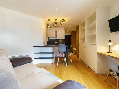 Moderner offener Wohnbereich