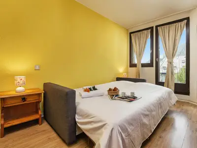 Geöffnetes Schlafsofa