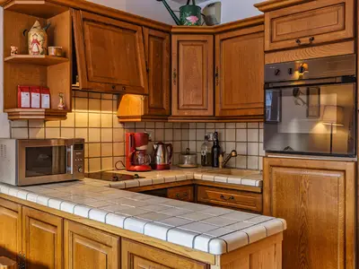 Vollständig ausgestattete Küche