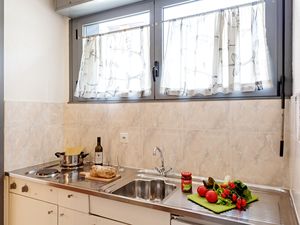 24017918-Appartement-2-Chiasso-300x225-3