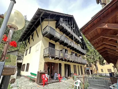 Gebäude