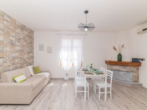 23707862-Appartement-4-Codrongianos-300x225-3