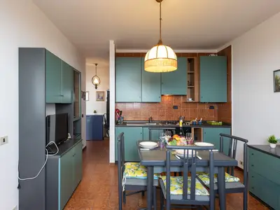 Küche und Essbereich