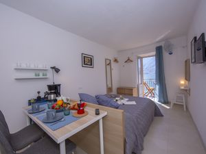 24039195-Appartement-2-Colonno-300x225-3