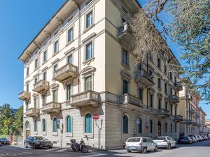 24039234-Appartement-8-Como-300x225-0