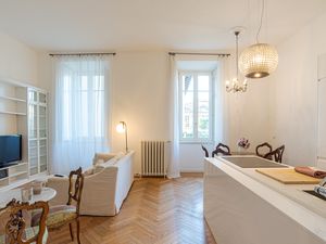 24039234-Appartement-8-Como-300x225-4