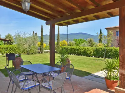 Private ausgestattete Pergola