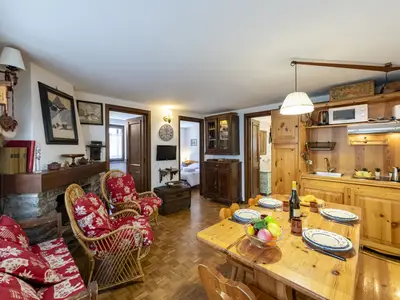 Wohn- und Esszimmer