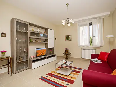 Das Wohnzimmer mit Schlafsofa