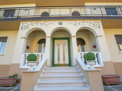 Außenansicht des Gebäudes