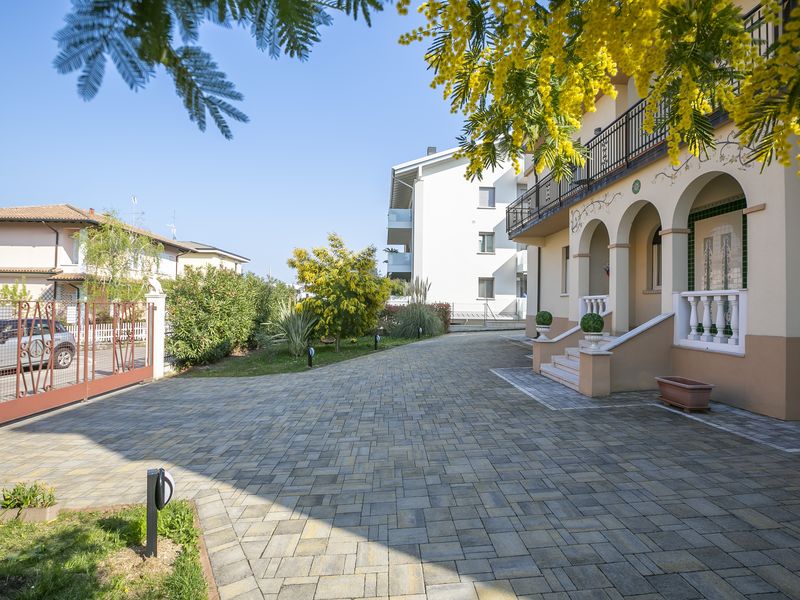 23706348-Appartement-4-Desenzano Del Garda-800x600-0