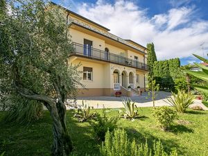 23706351-Appartement-5-Desenzano Del Garda-300x225-1