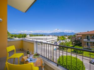 23706584-Appartement-6-Desenzano Del Garda-300x225-0