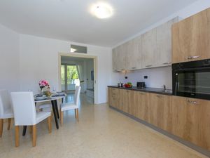 23707570-Appartement-4-Desenzano Del Garda-300x225-4