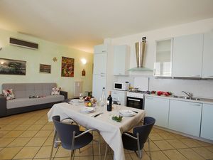 24030555-Appartement-5-Desenzano Del Garda-300x225-5