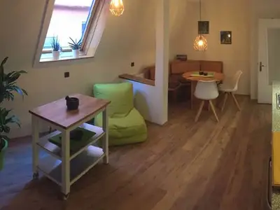 WHG Wächtersturm:Wohn-Essküche