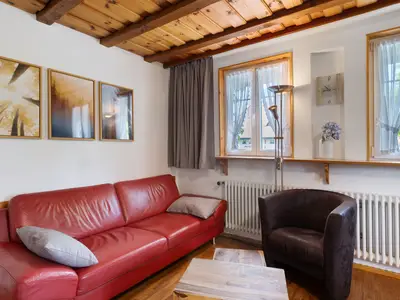 Photo, INSIDE, OUTSIDE