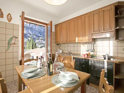 Küche und Essbereich