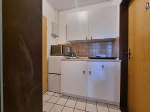 23699323-Appartement-2-Emden-300x225-5