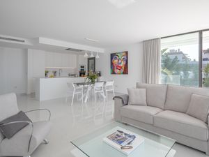 23706560-Appartement-6-Estepona-300x225-2