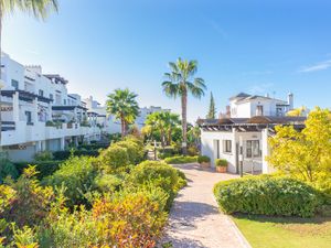 24044404-Appartement-4-Estepona-300x225-4