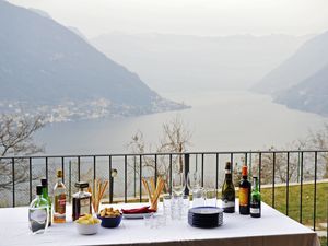 24039066-Appartement-10-Faggeto Lario-300x225-3