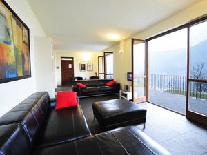 24039066-Appartement-10-Faggeto Lario-300x225-4