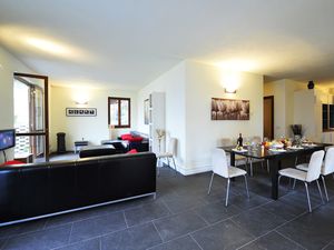 24039066-Appartement-10-Faggeto Lario-300x225-5