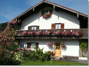 328966-Appartement-2-Fischbachau-300x225-5