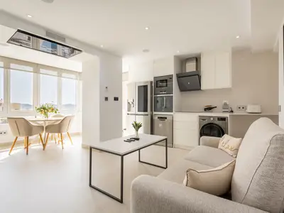 Küche und Essbereich