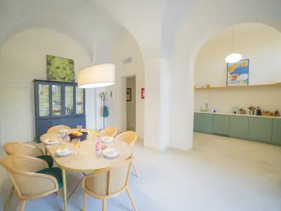 Küche und Essbereich