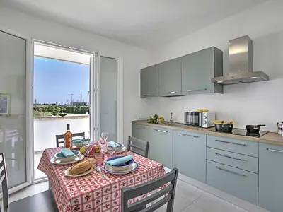 Küche und Essbereich