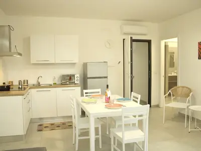 Küche und Essbereich