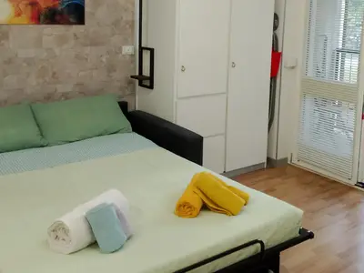 Schlafsofa (Schlafbereich für Studio)