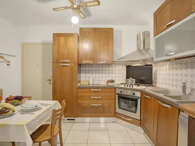 Küche und Essbereich