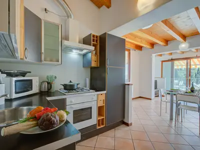 Küche und Essbereich