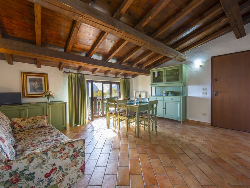 23706660-Appartement-5-Gargnano-800x600-2