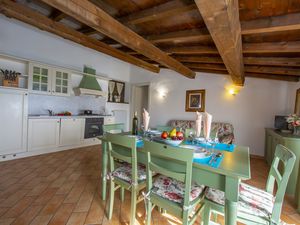 23706660-Appartement-5-Gargnano-300x225-5