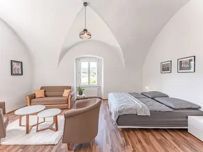 Wohn/Schlafzimmer