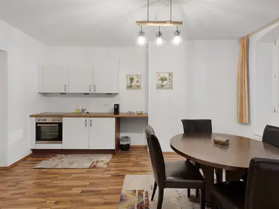 Küche mit Essbereich