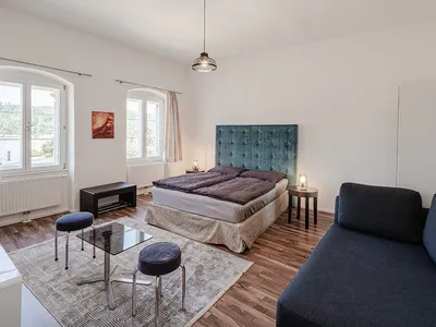Schlafzimmer 1