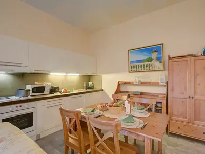 Küche und Essbereich