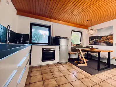 Küche mit Essbereich