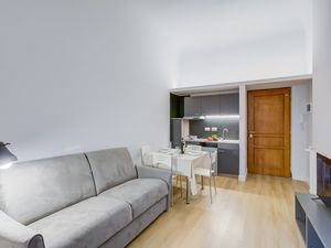 23898749-Appartement-4-Genua-300x225-4