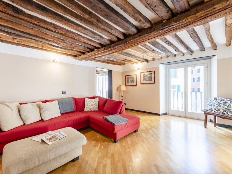 23980940-Appartement-6-Genua-800x600-1